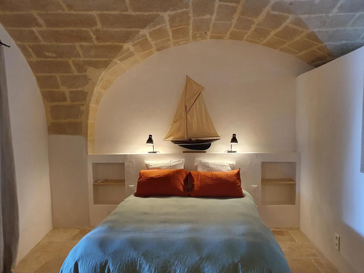Les Canisses, Magnifique Appartement Avec Terrasse Au Coeur D'Uzes Uzès Exterior foto